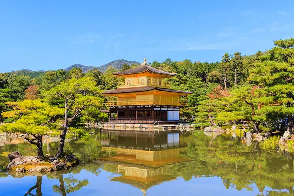 Japans prachtvolle Tempel und himmlische Gärten