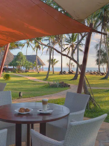 Tansania - Badeverlängerung im Bluebay Beach Resort & Spa auf Sansibar