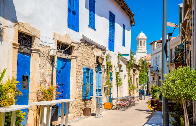 Die historische Straße Genethliou Mitellla in Limassol in Zypern | Gebeco