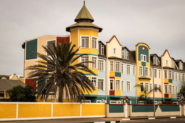 Bunte Kolonialhäuser in Swakopmund, Namibia. | Gebeco