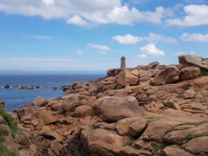 Rosa Granitküste bei Perros-Guirec in der Bretagne, Frankreich I Gebeco