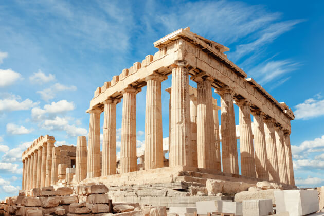 Parthenon auf der Akropolis in Athen bei blauem Himmel – klassischer dorischer Tempel in Griechenland. | Gebeco