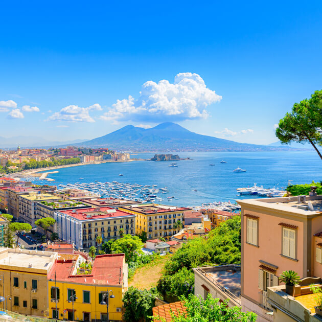 Zu den Informationen über den Golf von Neapel