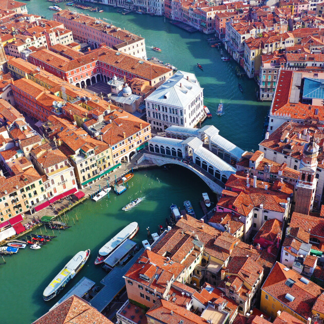 Zu den Informationen über Venedig