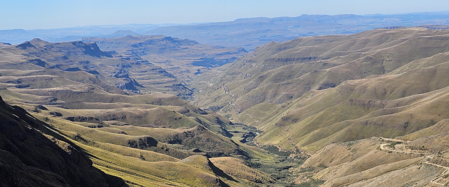 Bild zum Artikel "Auf dem Sani-Pass – dem Himmel ganz nah"