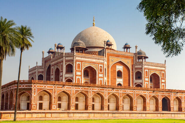 Zu den Informationen über Delhi
