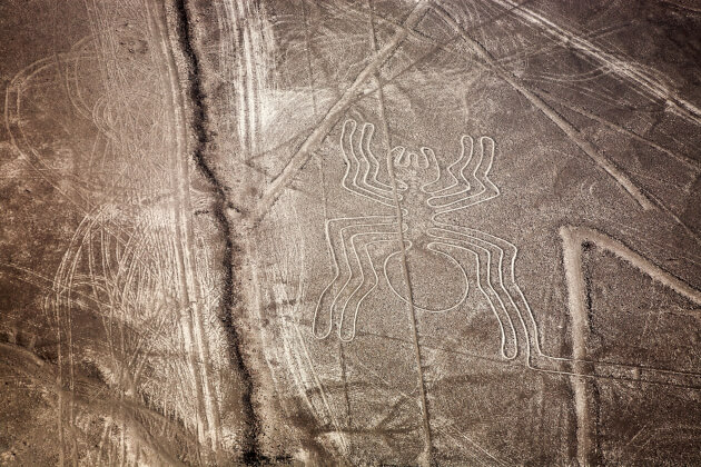 Zu den Informationen über Nazca