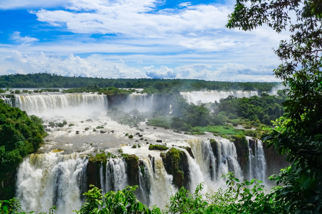 Argentinien Iguazú-Wasserfälle im subtropischen Regenwald UNESCO-Weltnaturerbe | Gebeco
