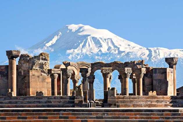 Der Tempel des Zvartnots am Berg Ararat, Armenien. | Gebeco