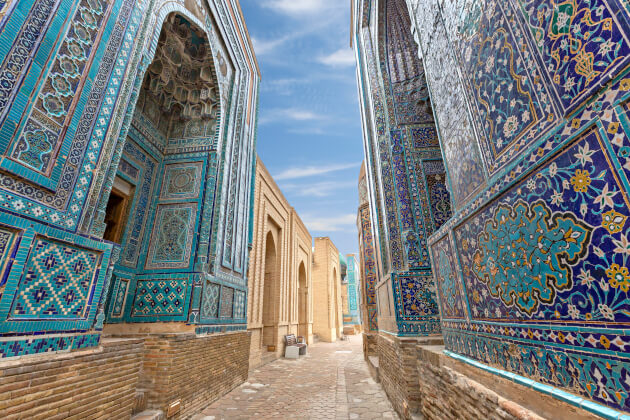 Prachtvoller Registan-Platz in Samarkand, Usbekistan, mit drei Medresen. | Gebeco