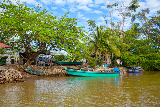 Zu den Informationen über Tortuguero-Nationalpark