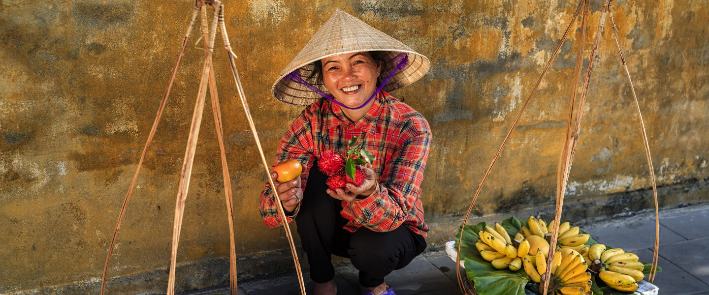 Vietnam - Frau mit Obst | Gebeco