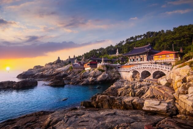 Küstentempel Haedong Yonggungsa in Busan. | Gebeco Zu den Informationen über Busan